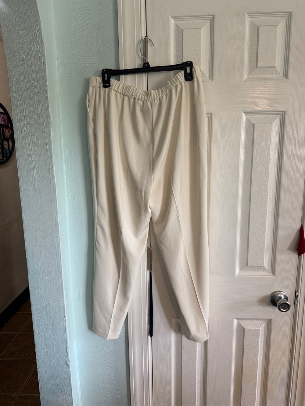 Rachel Zoe Cream Straight-Leg Trousers - Picture 3 of 3